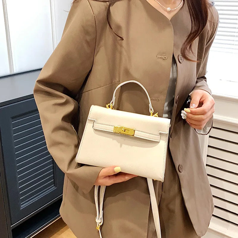 Handbag 2024 Spring and Summer New European and American Retro Solid Color Personality Fashion Popular Internet Celebrity Bag